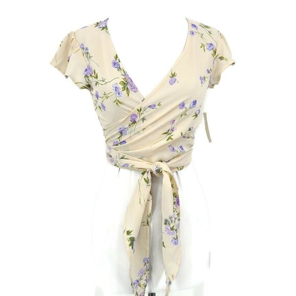 New Flynn Skye That's A Wrap Crop Top Womens S Lavender Skye Short Sleeve Rayon - Picture 2 of 8